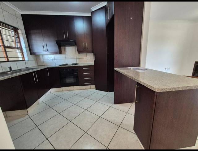 2 BEDROOM TOWNHOUSE FOR SALE IN MEYERSDAL